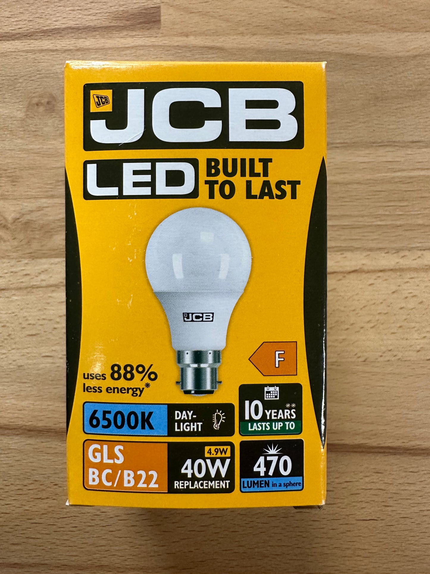 S13569 JCB 6W LED GLS 520LM OPAL BC (B22) Daylight - Pack of 1 - LED Retro