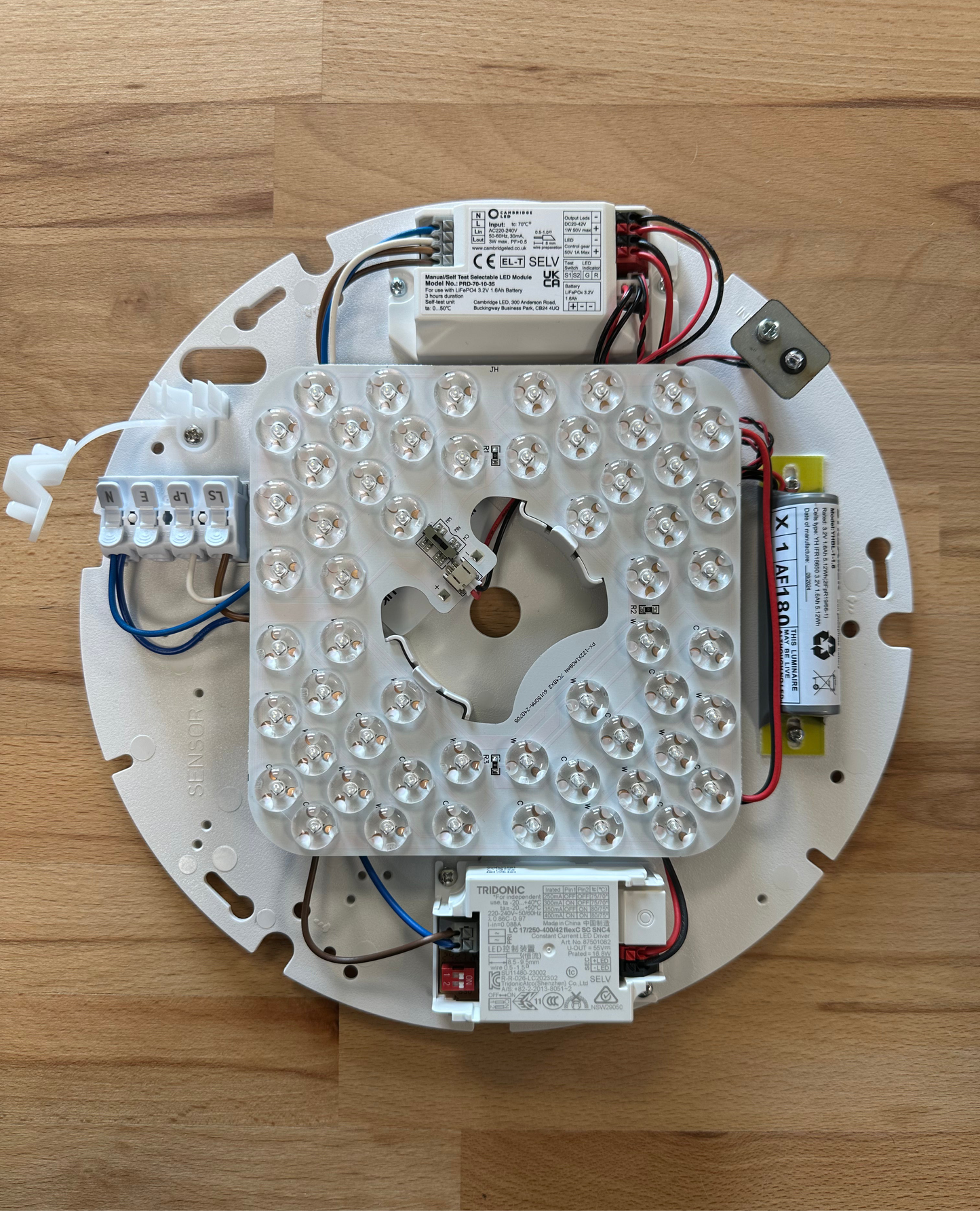 LEDRetro2D 28-38W 2D Retrofit Gear Trays - Multi-Wattage - Tri-Colour - Emergency Self Test - LED Spares