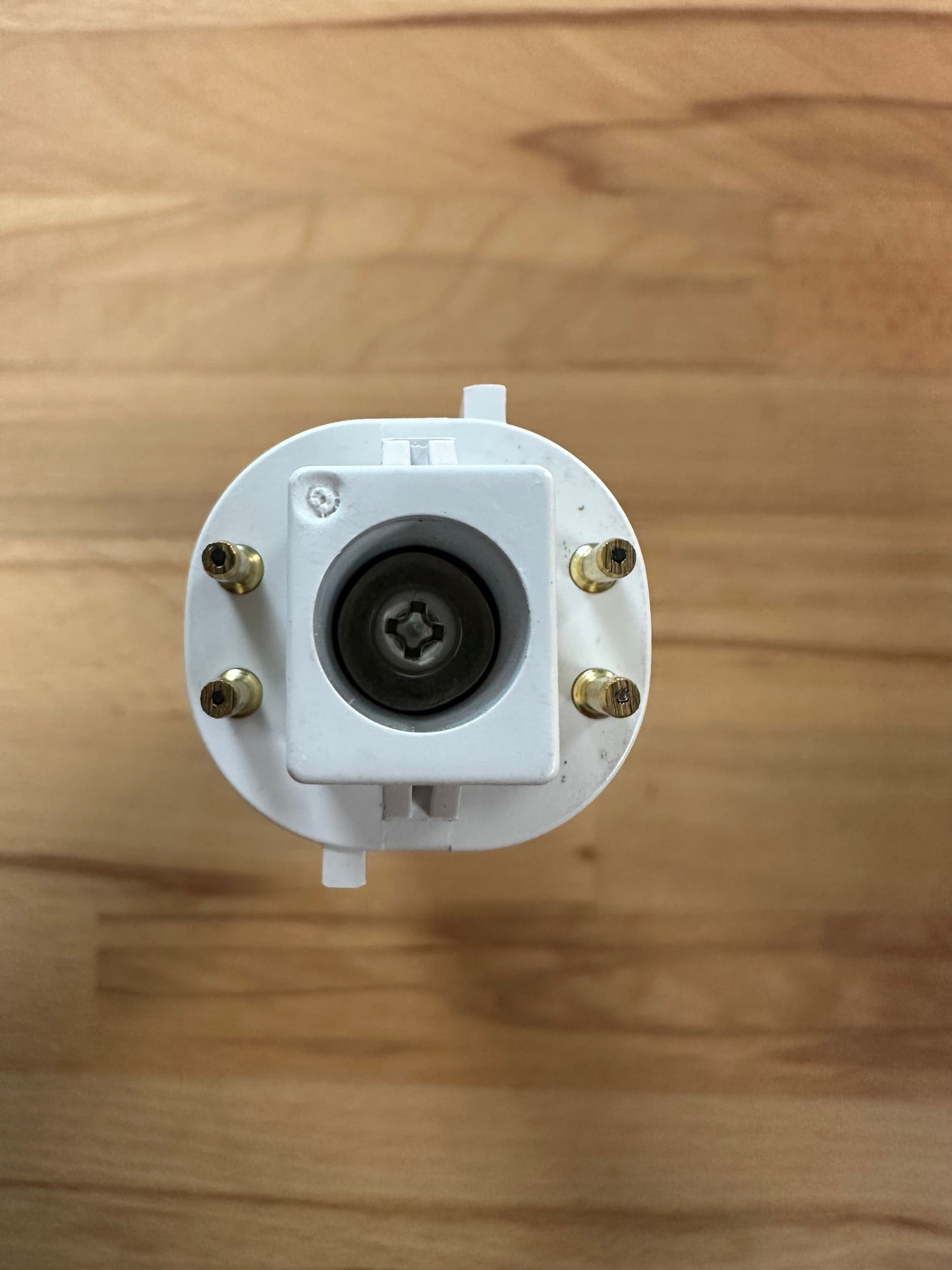 4058075822016 = DULUX LED D/E26 HF & AC MAINS VALUE 10W 830 G24Q-3 990lm - LED Retro
