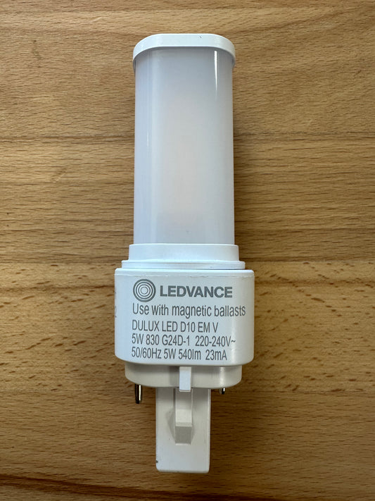 4058075823051 = DULUX LED D10 EM  AC MAINS VALUE 5W 830 G24d-1 540lm - LED Retro