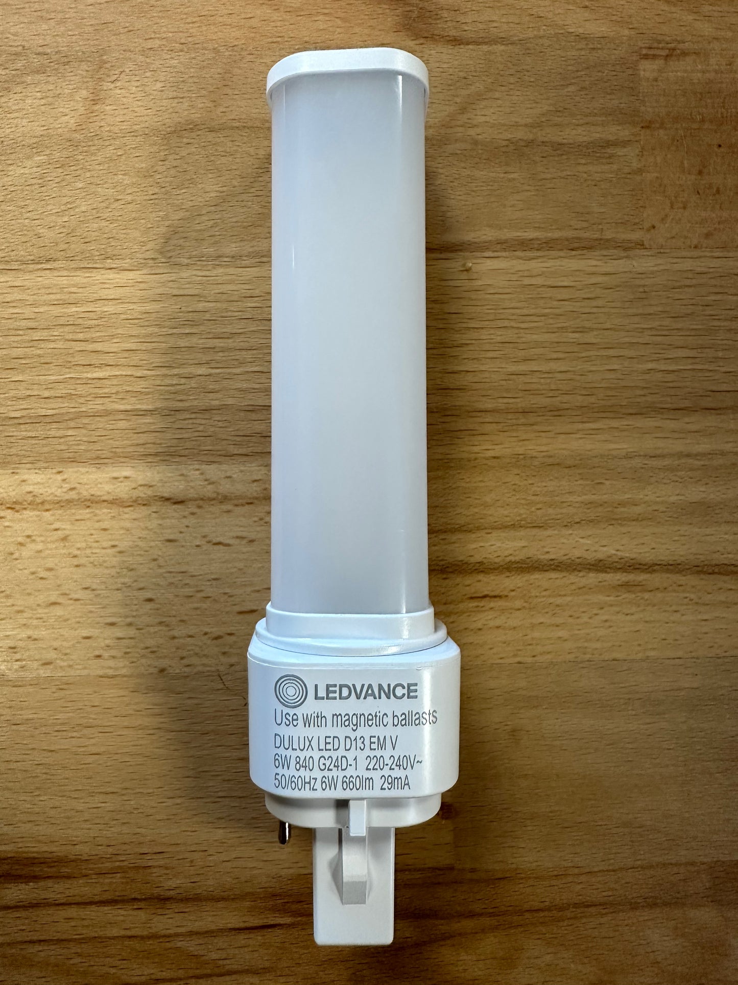 4058075823112 = DULUX LED D13 EM AC MAINS VALUE 6W 840 G24d-1 660lm - LED Retro