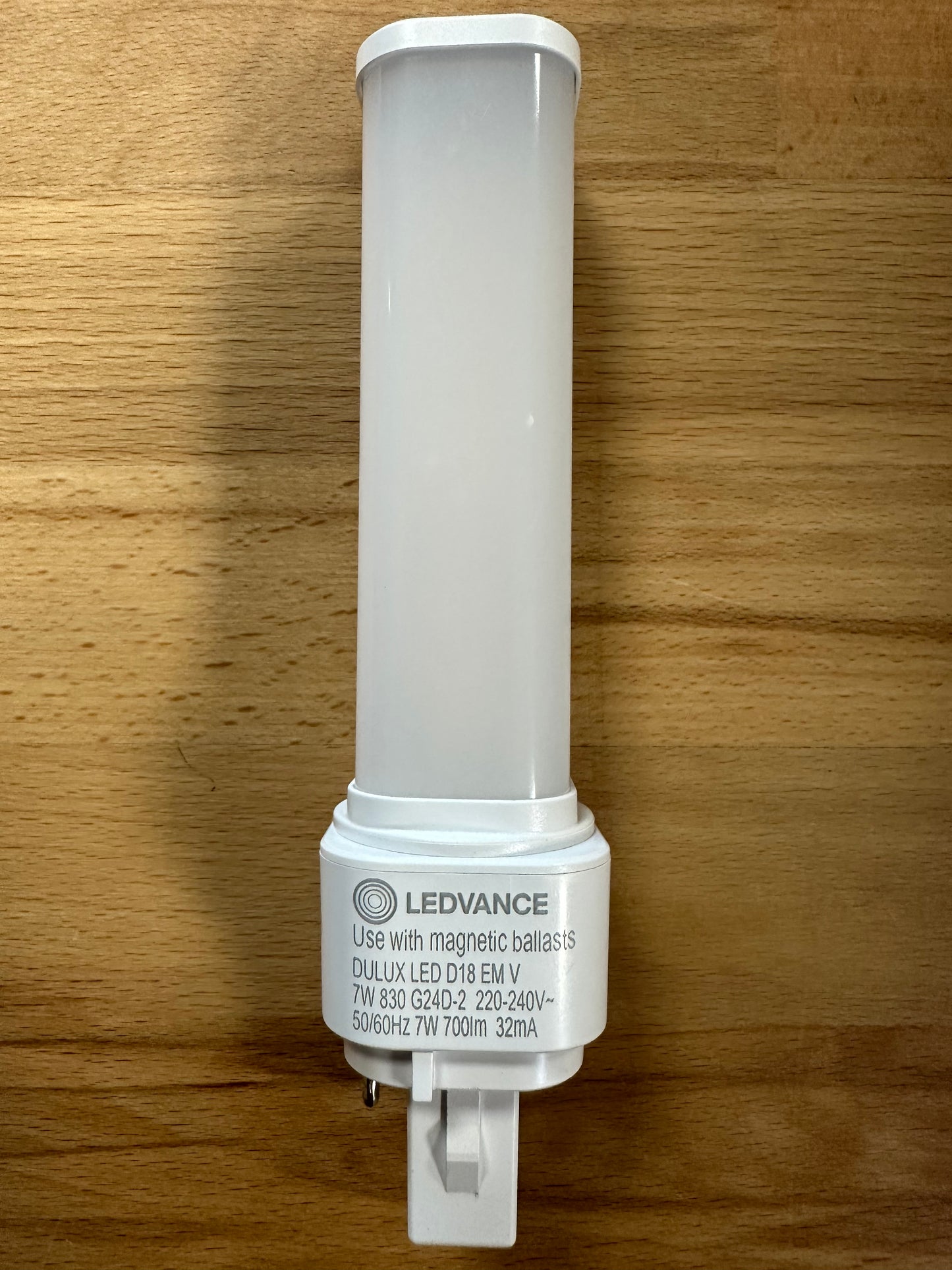4058075823150 = DULUX LED D18 EM & AC MAINS VALUE 7W 840 G24d-2 770lm - LED Retro