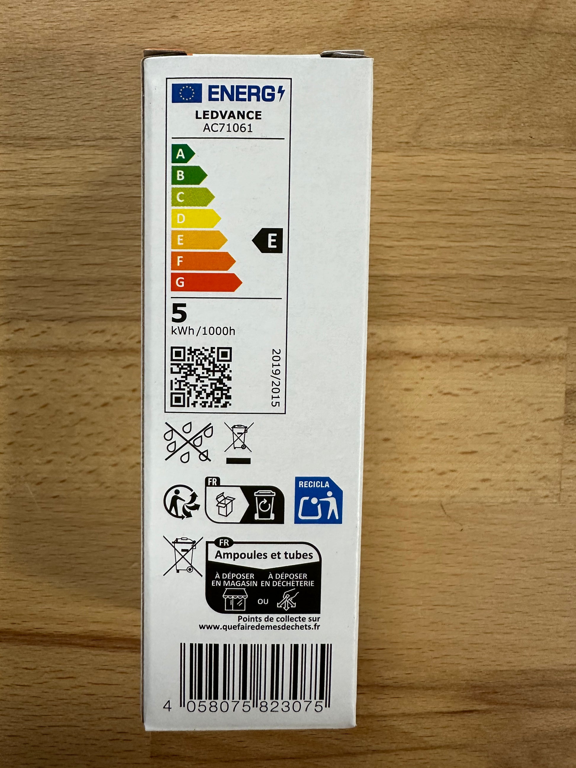 4058075823075 = DULUX LED D10 EM & AC MAINS VALUE 5W 840 G24d-1 600lm - LED Retro