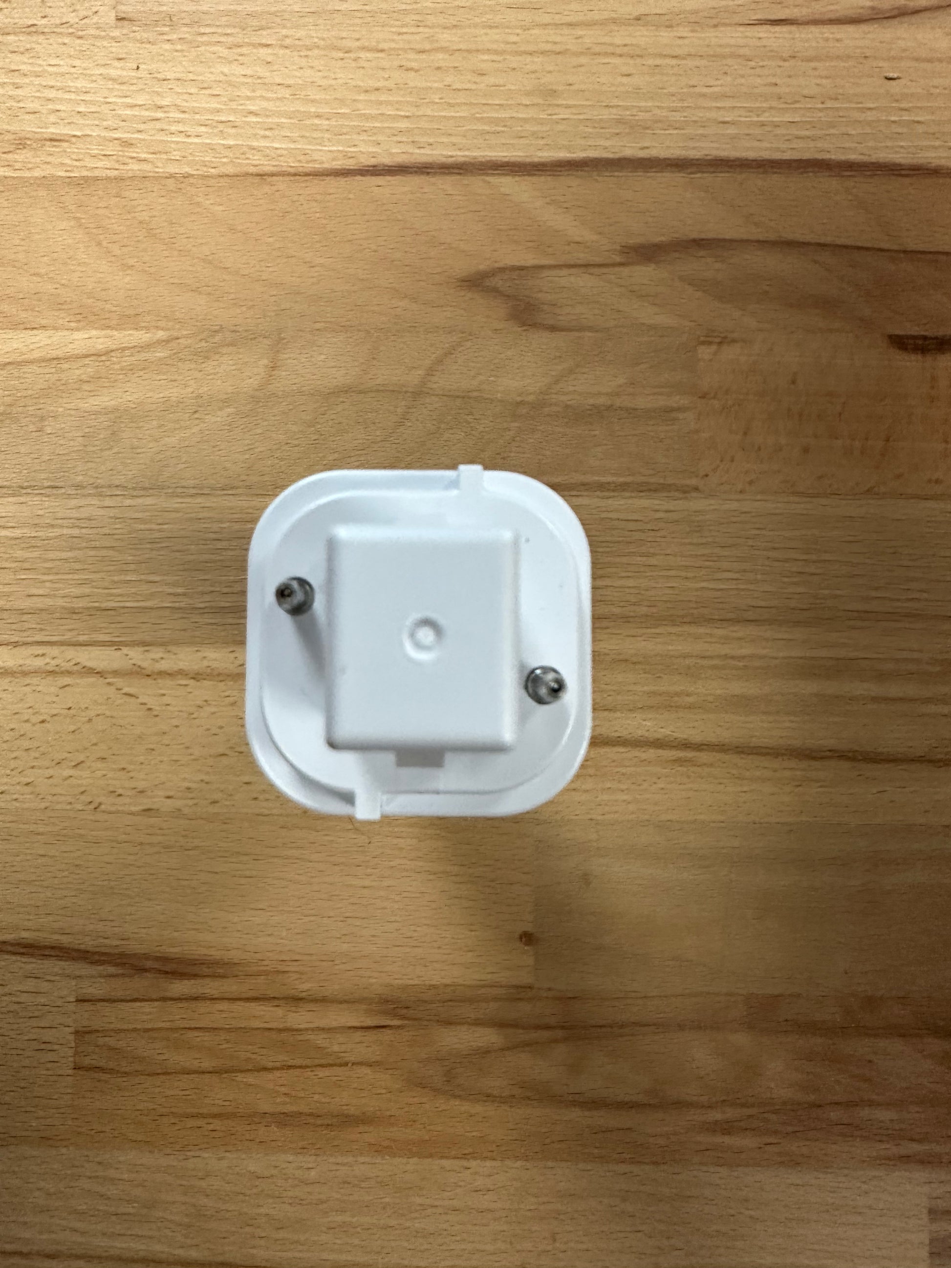 4058075823174 = DULUX LED D26 EM & AC MAINS VALUE 9W 830 G24d-3 990lm - LED Retro