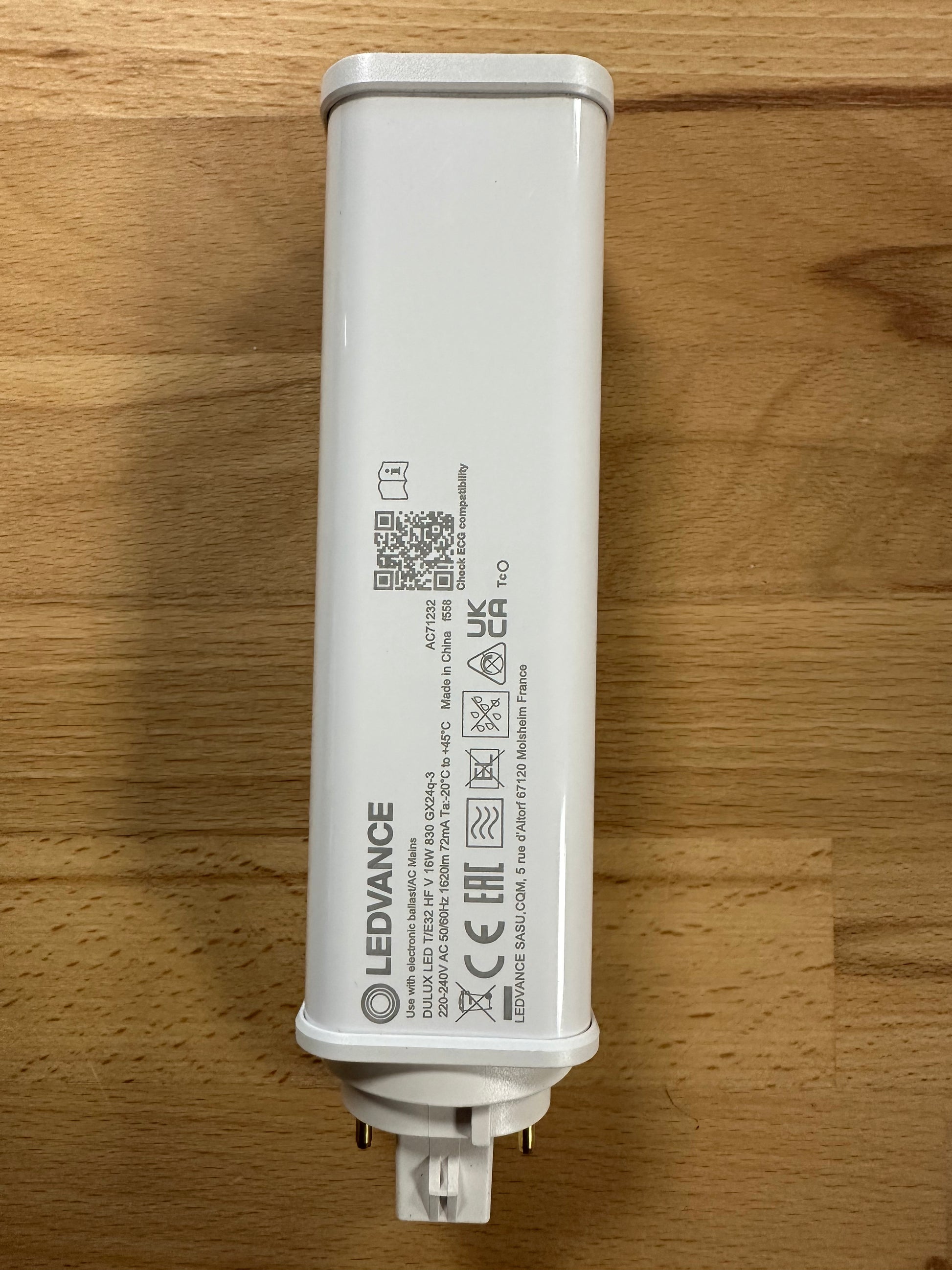 4058075822337 = DULUX LED T/E32 HF & AC MAINS VALUE 16W 830 GX24Q-3 1620lm - LED Retro