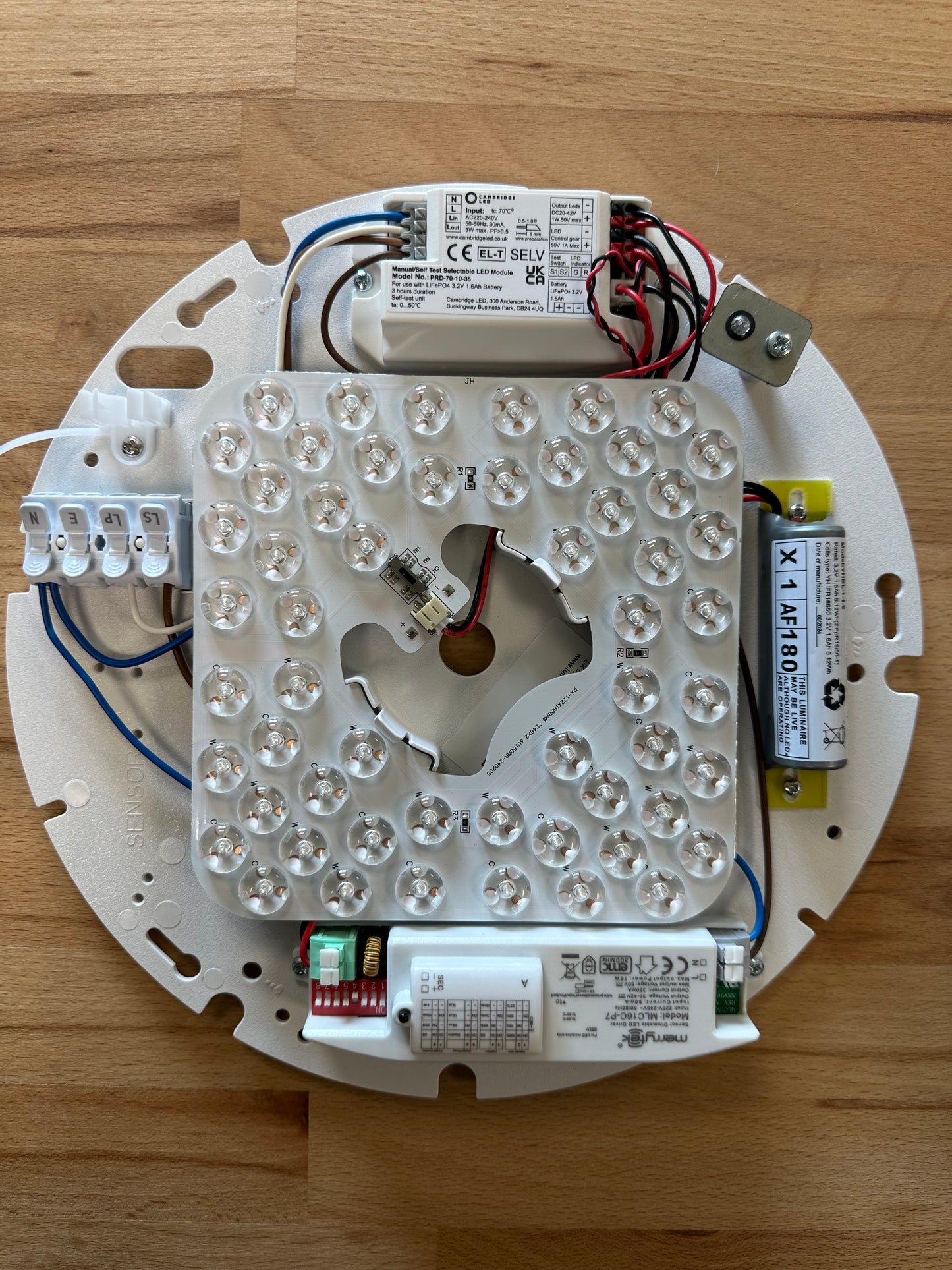 LEDRetro2D 28-38W 2D Retrofit Gear Trays - Tri-Colour - Motion & Emergency - LED Retro